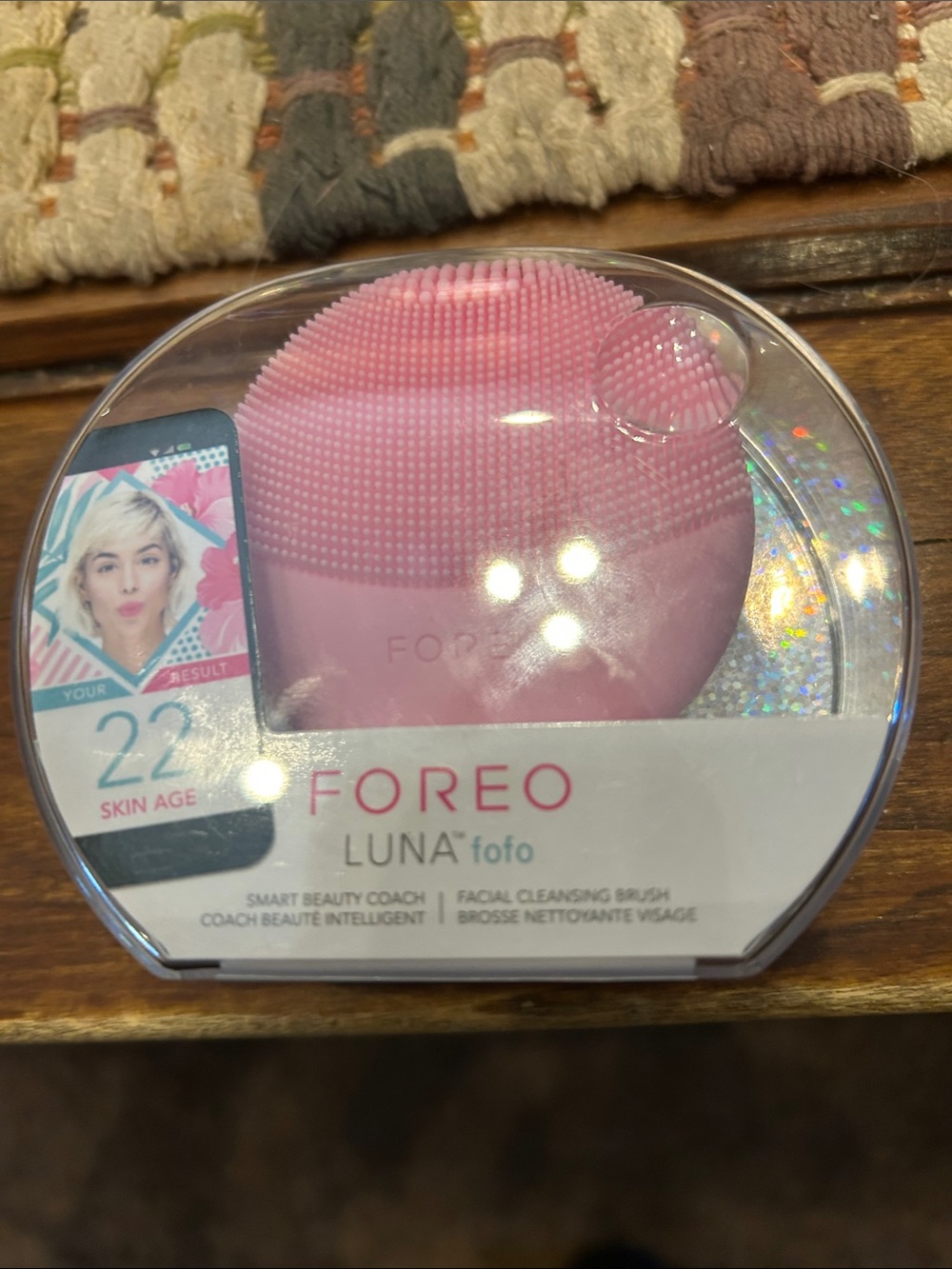 FOREO LUNA fofo Pink Silicone Facial Cleansing Brush